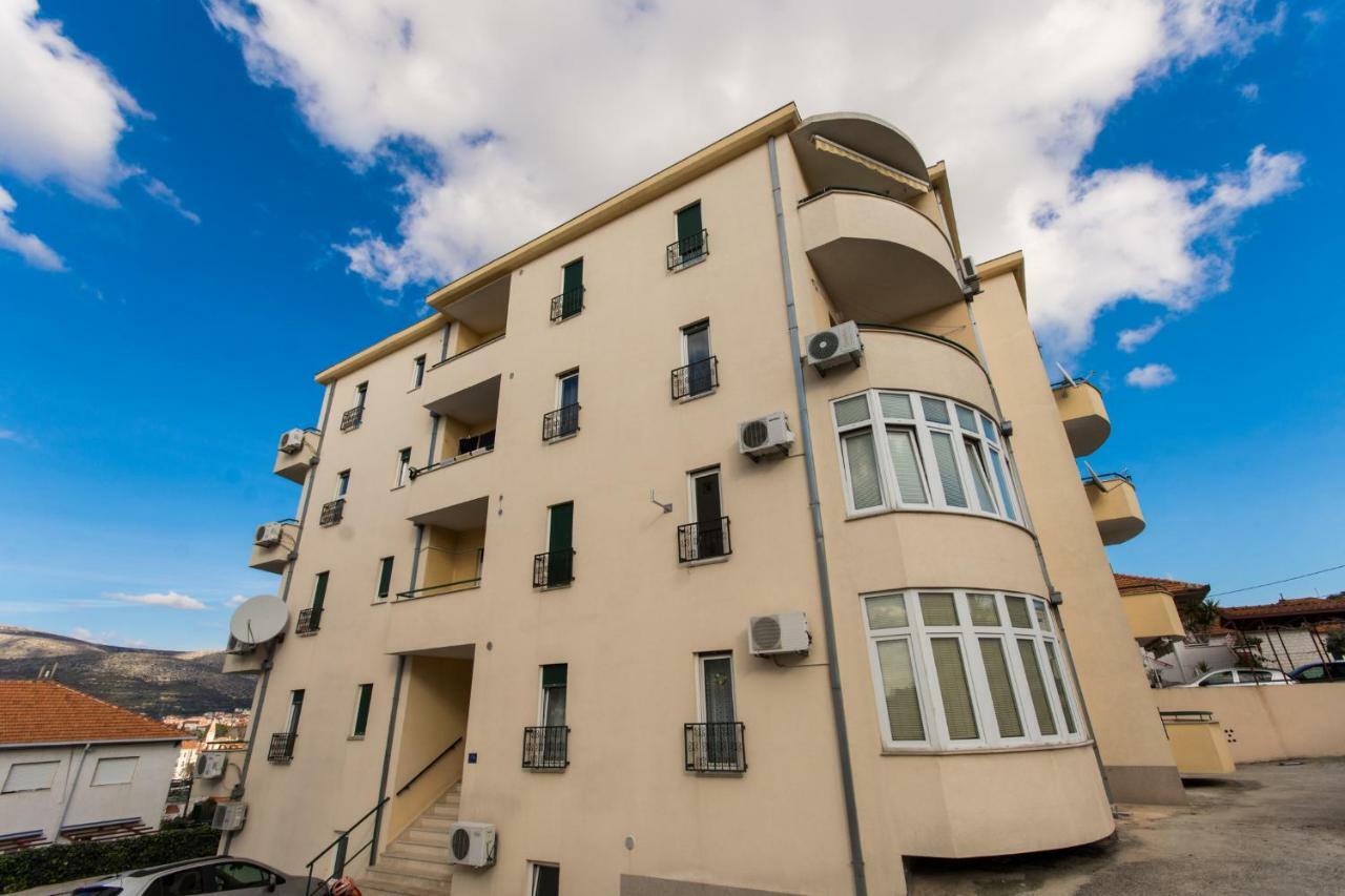 Apartman Ruža Apartment Trogir Bagian luar foto
